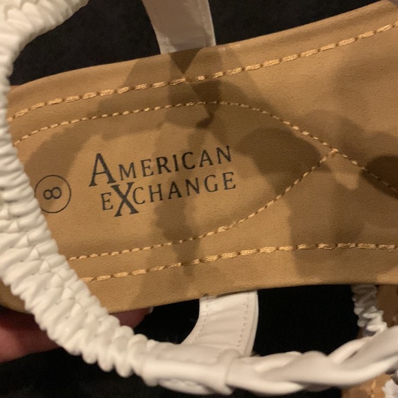 Women’s size 8 sandals - Picture 4 of 4